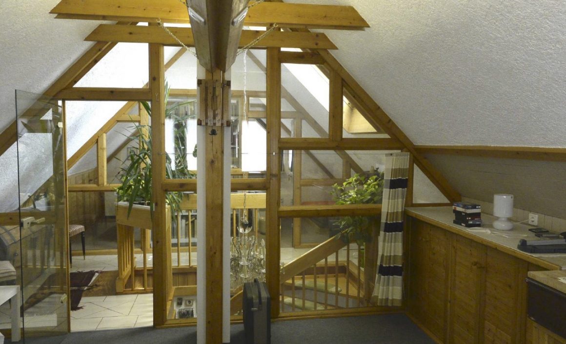 Altrip / Tolle 4-Zimmer-Maisonette-Wohnung mit Galerie im Herzen von Altrip